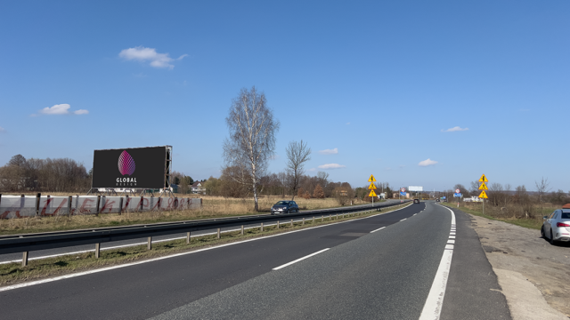 Tablice reklamowe zewnętrzne, Reklamy na bilbordach, Marketing bilbordowy, Wyświetlacze reklamowe uliczne, Duże formaty reklamowe, Zewnętrzne znaki promocyjne, Bilbordy przydrożne, Bilbordy cyfrowe, Reklama na pojazdach komunikacji miejskiej, Reklamy miejskie,